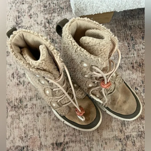 Sorel Tan and Olive Kids Boots - Picture 2 of 7